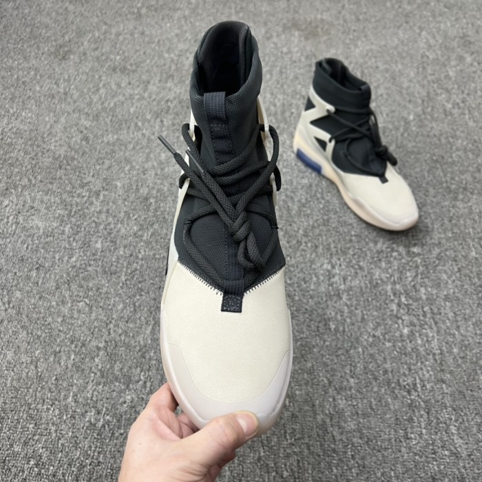 Nike Air Fear of God 1 String The Question