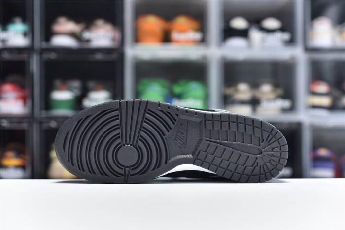 Nike Dunk SB Low Supreme Black Cement