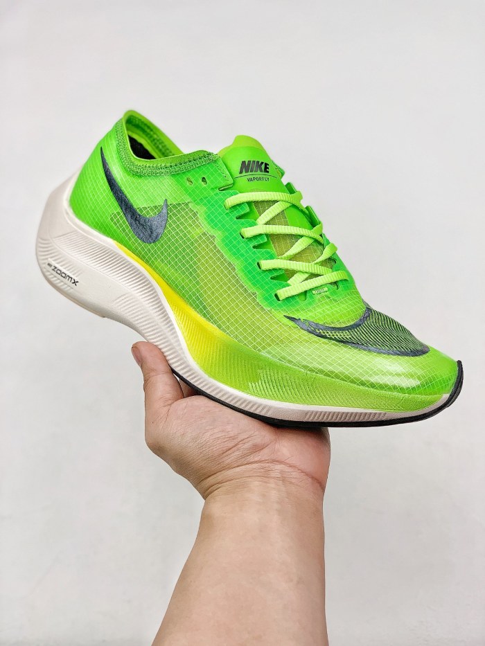 Nike ZoomX Vaporfly NEXT% Volt