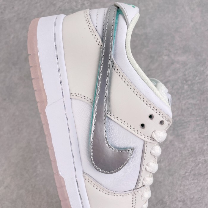 Nike SB Dunk Low Diamond Supply Co White Diamond