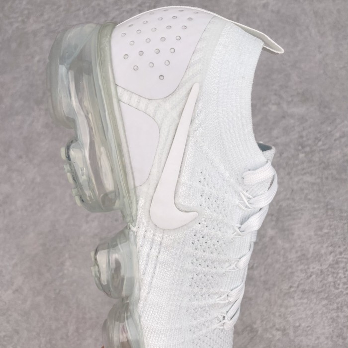 Nike Air VaporMax Flyknit 2 White Vast Grey