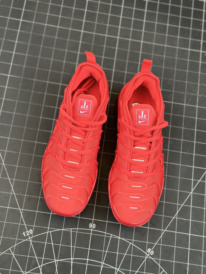 Nike Air VaporMax Plus Triple Red