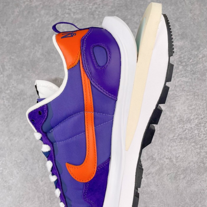 Nike Vaporwaffle sacai Dark Iris