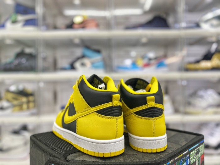 Nike Dunk High Black Varsity Maize