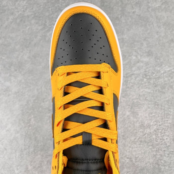 Nike Dunk Low Championship Goldenrod (2021)