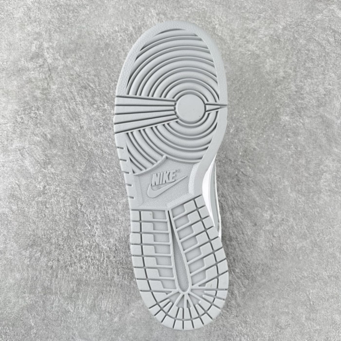 Nike Dunk Low Retro White Grey