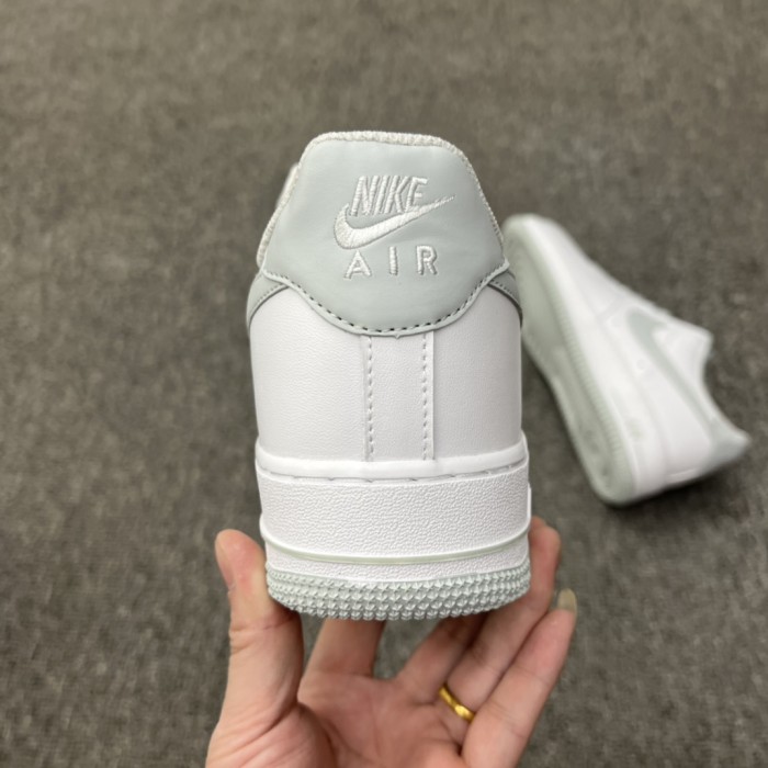 Nike Air Force 1 Low '07 Pure Platinum (2022)