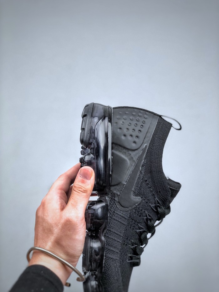 Nike Air VaporMax Flyknit 1.0 Sneaker 23