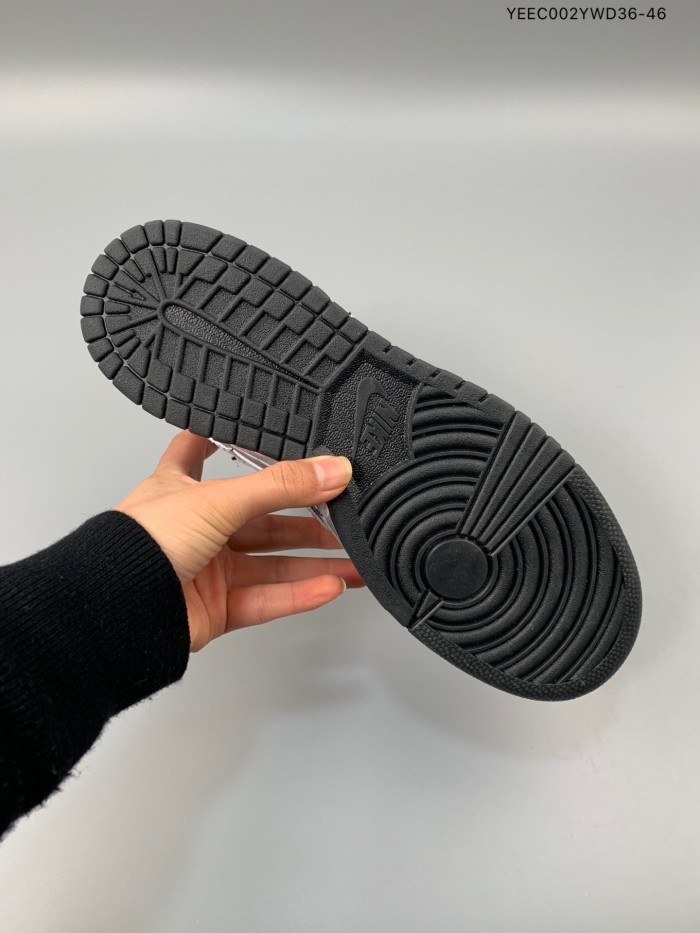 Nike Dunk Low Retro Haze gray