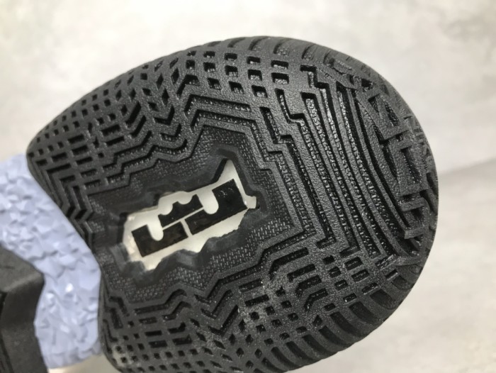 Nike LeBron Ambassador 13 Black Green Glow