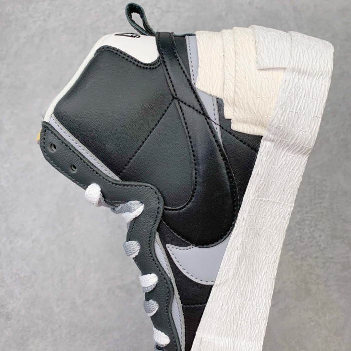 Nike Blazer Mid sacai Black Grey