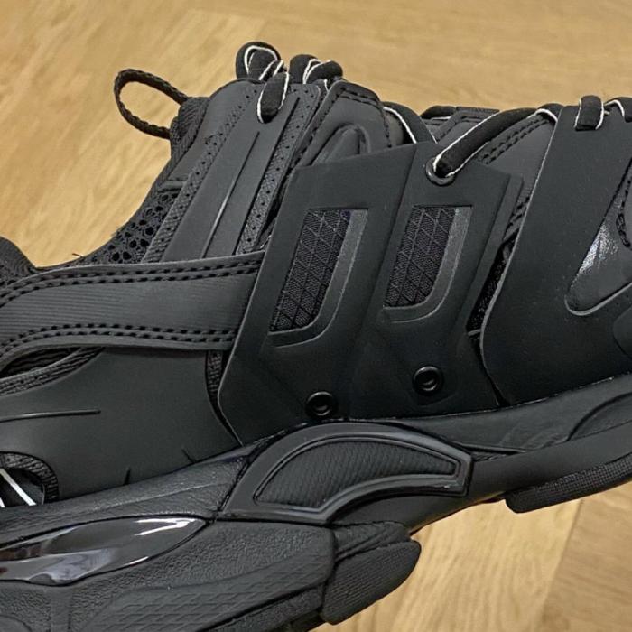 Balenciaga Track Black