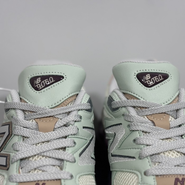 New Balance 9060 Clay Ash