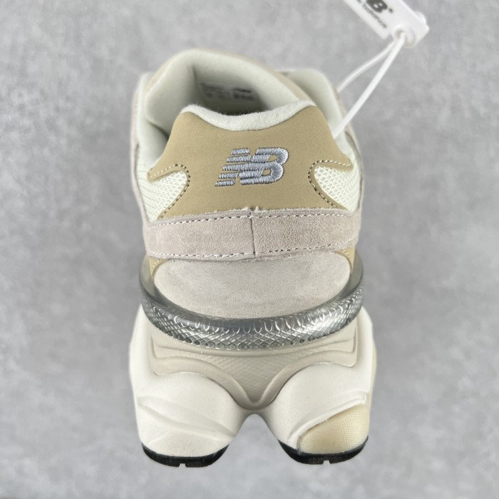 New Balance 9060 Moonbeam Sea Salt