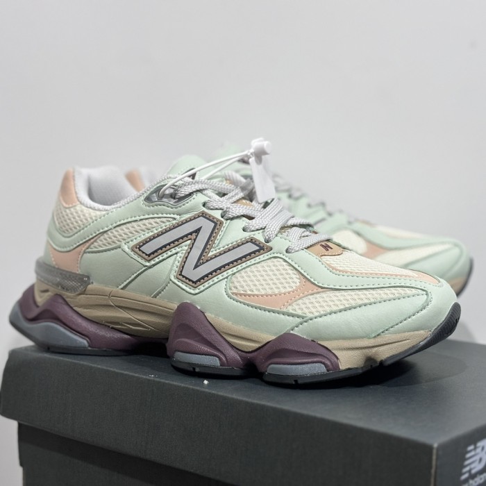New Balance 9060 Clay Ash
