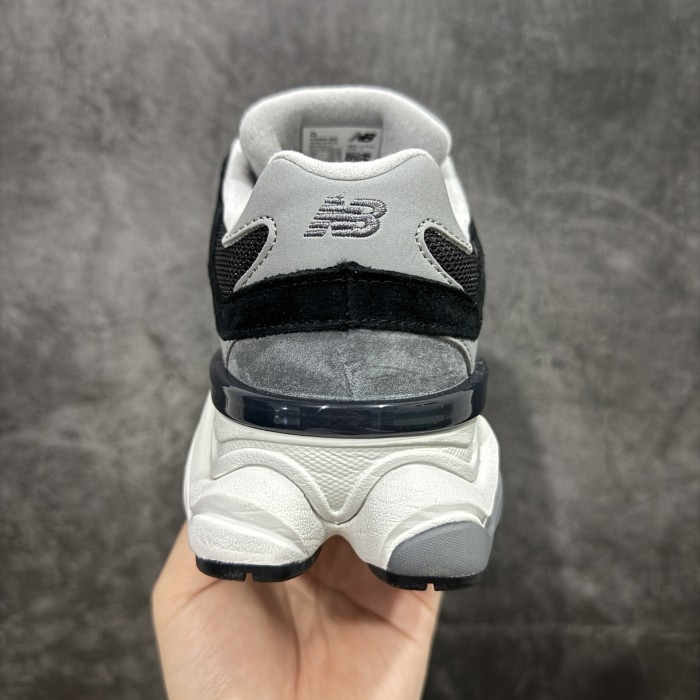New Balance 9060 Black Grey