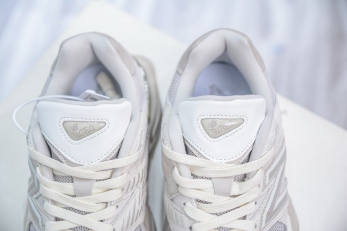 New Balance 9060 Grey Moonbeam