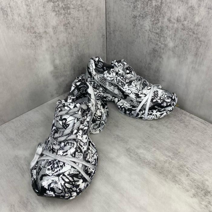 Balenciaga 3XL Extreme White Black Graffiti