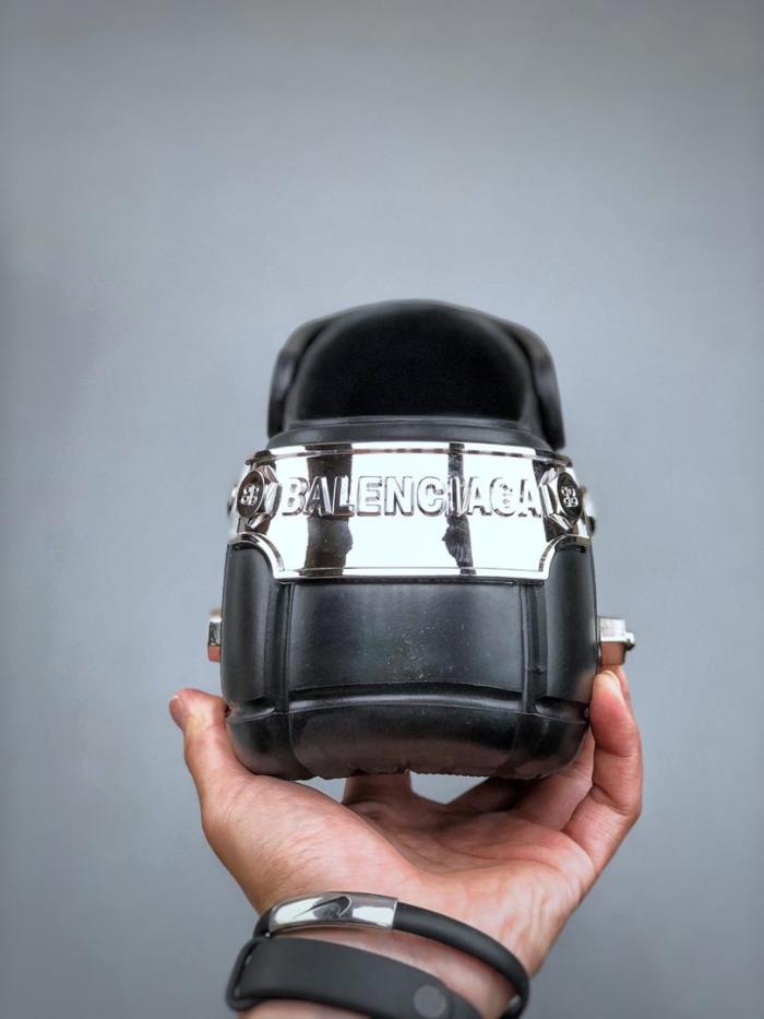 Balenciaga MEN'S HARDCROCS™ MULE IN BLACK 687397W1S8N1081