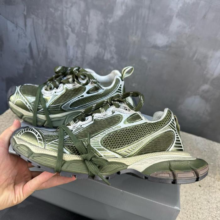 Balenciaga 3XL Dark Green Light Beige