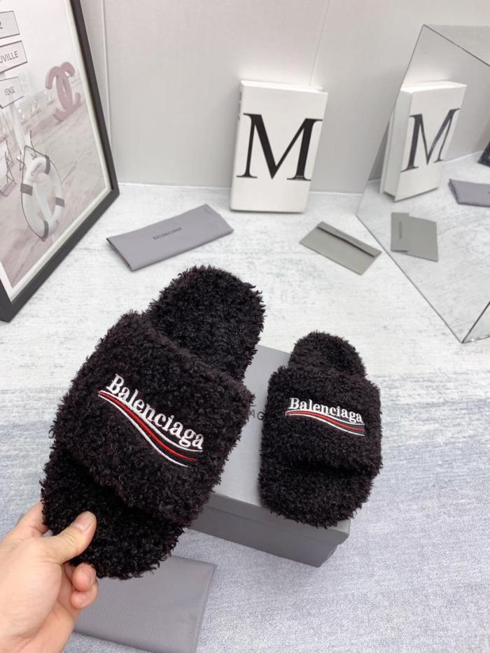 Balenciaga Furry Slide Black 654747W2DO11096