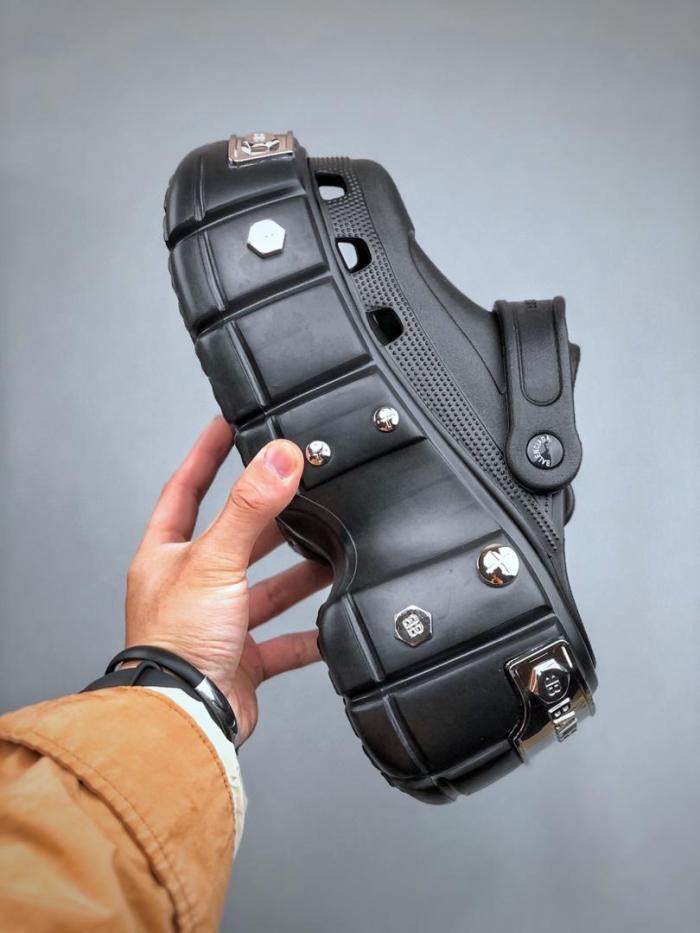 Balenciaga MEN'S HARDCROCS™ MULE IN BLACK 687397W1S8N1081