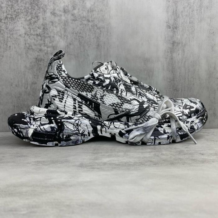 Balenciaga 3XL Extreme White Black Graffiti