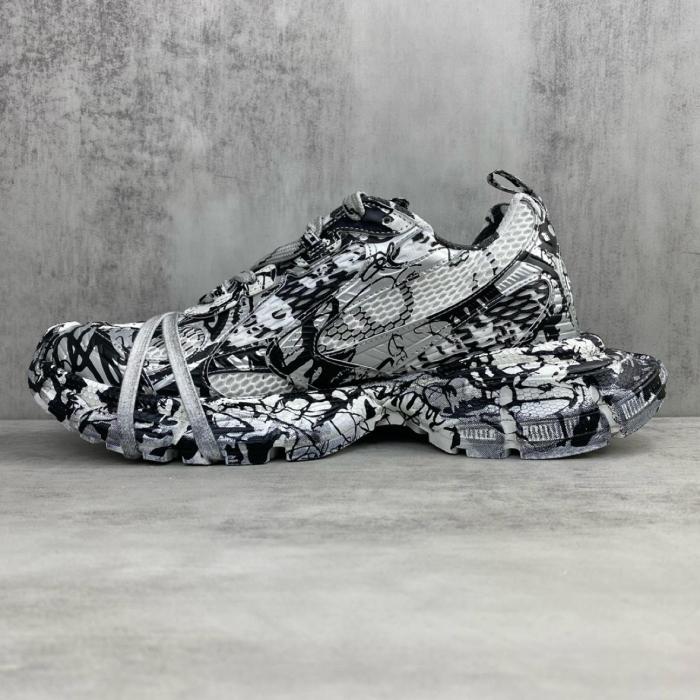 Balenciaga 3XL Extreme White Black Graffiti