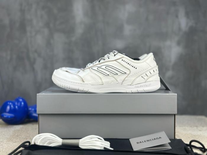 Balenciaga Hamptons Worn Out Low Top Casual Shoes White