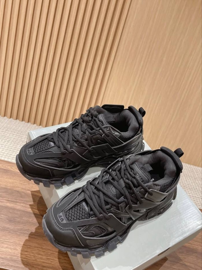 Balenciaga Track Clear Sole Black