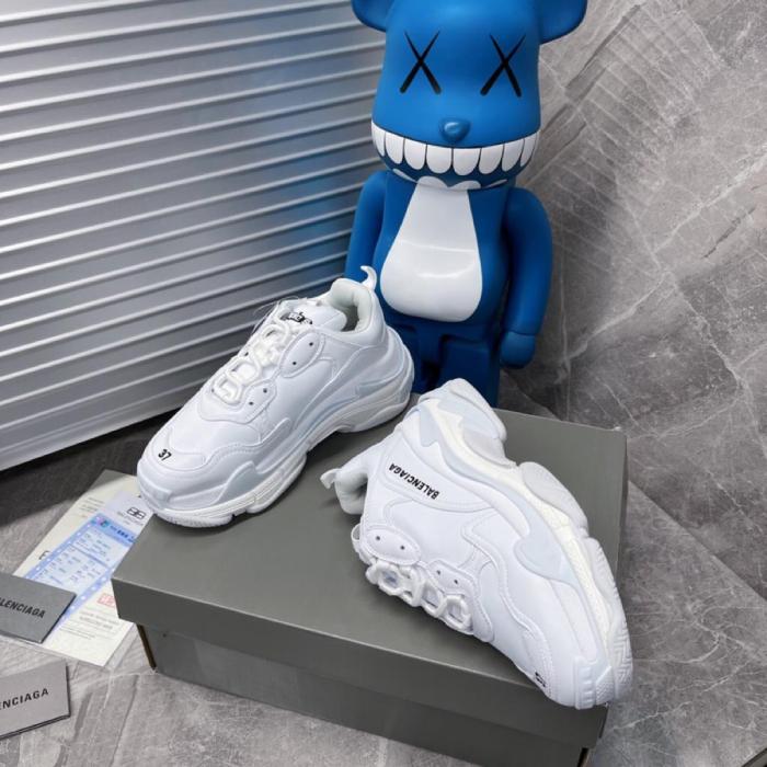 Balenciaga Triple S Triple White