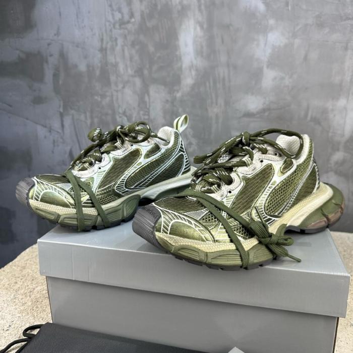Balenciaga 3XL Dark Green Light Beige
