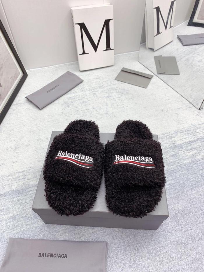 Balenciaga Furry Slide Black 654747W2DO11096