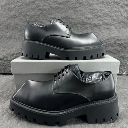 Balenciaga MEN'S RHINO DERBY IN BLACK 656977WBB501000