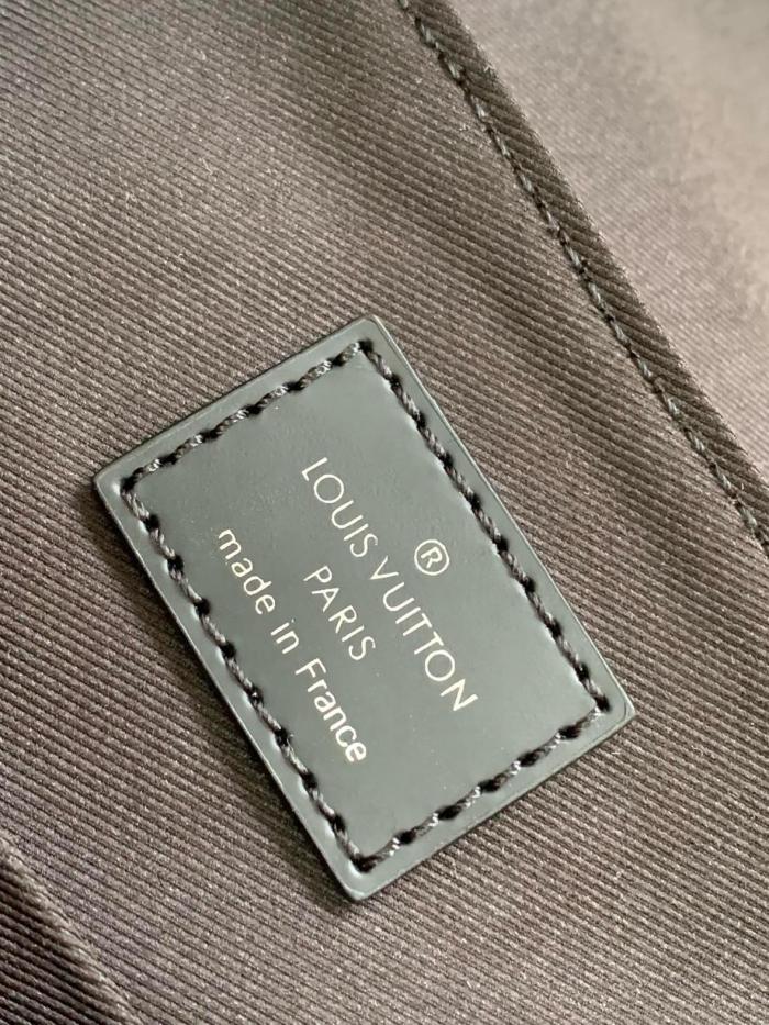 LOUIS VUITTON District Pm Monogram Eclipse M46255 samll size 26*7*20 cm