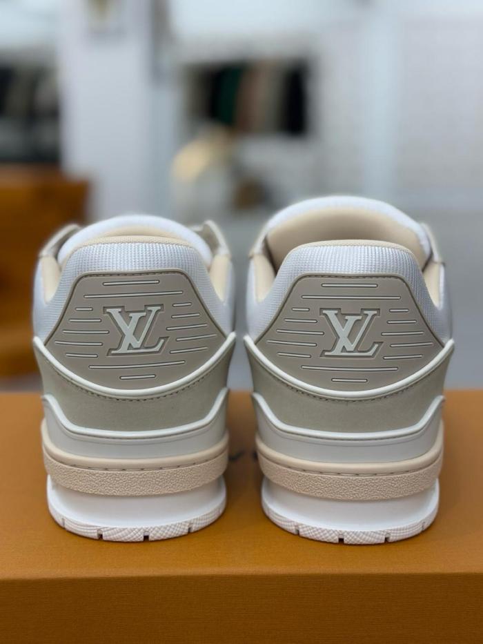 LOUIS VUITTON Trainer Low-Top Skateboard Shoes Unisex Light Green