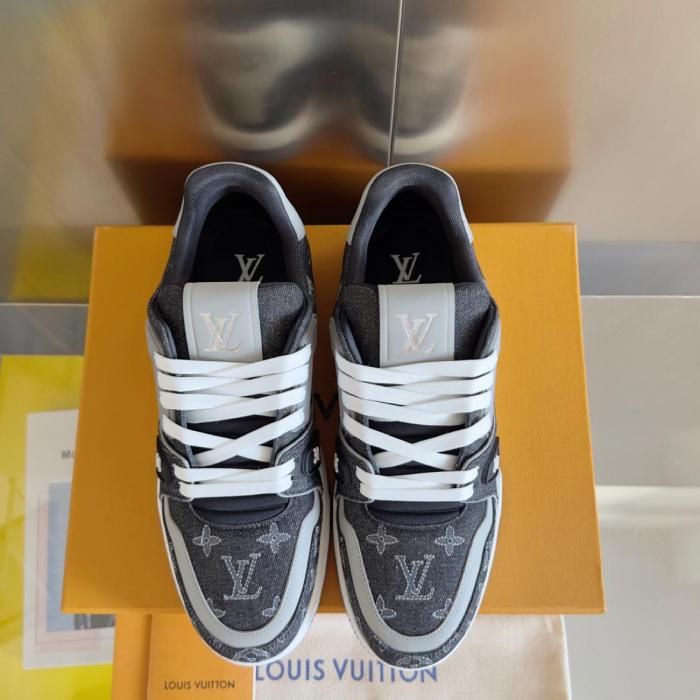 LOUIS VUITTON Trainer Low top Skateboard Shoes Black