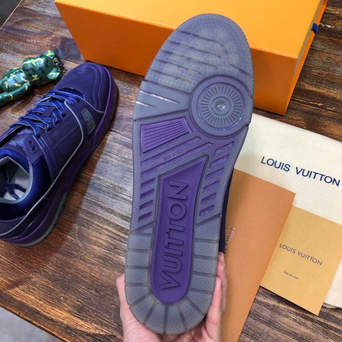 Louis Vuitton Trainer Metallic Purple