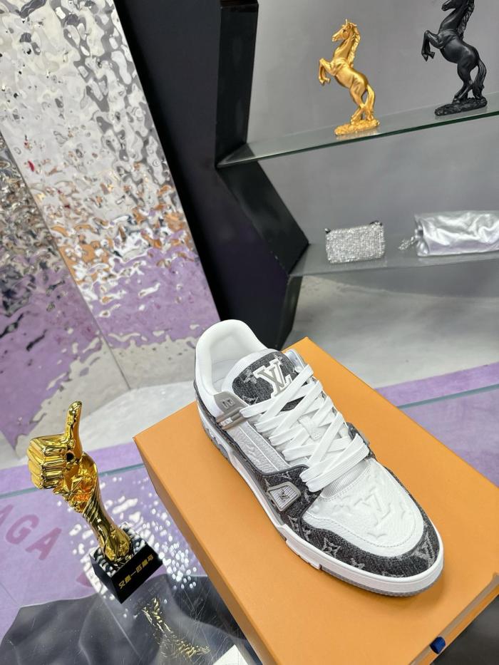 Louis Vuitton Trainer Monogram Denim Grey White