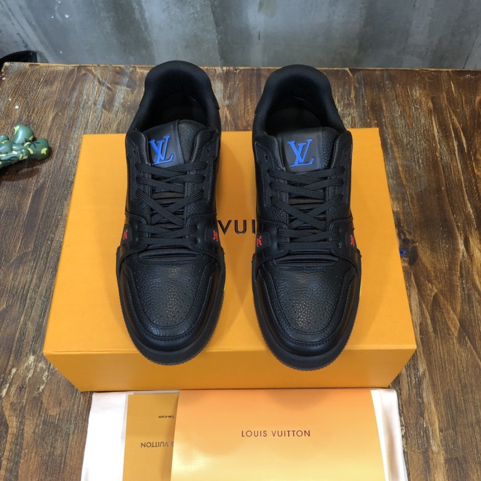Louis Vuitton Trainer Black Signature