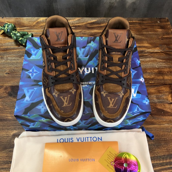 Louis Vuitton Trainer Ebene