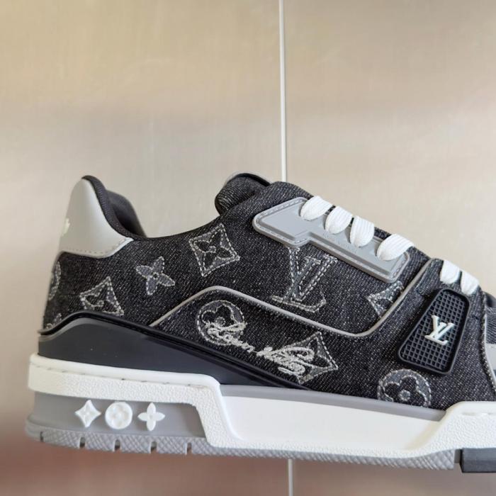LOUIS VUITTON Trainer Low top Skateboard Shoes Black