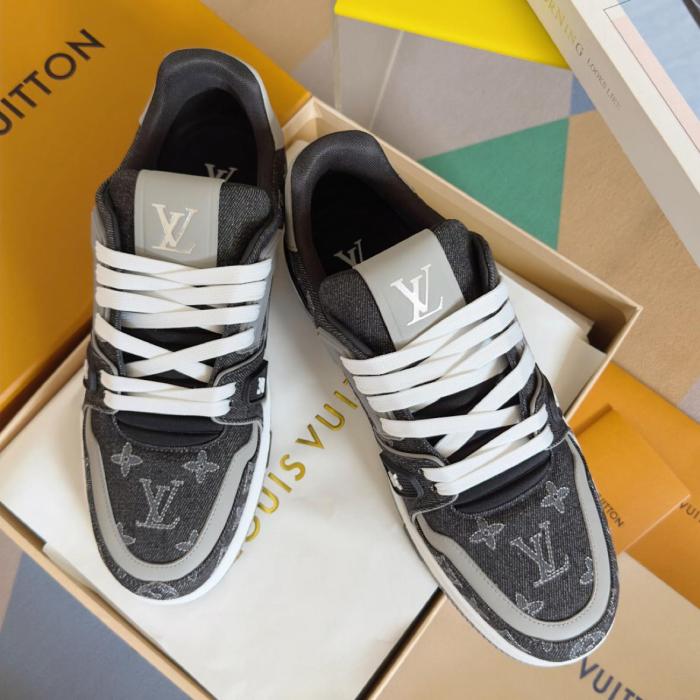 LOUIS VUITTON Trainer Low top Skateboard Shoes Black