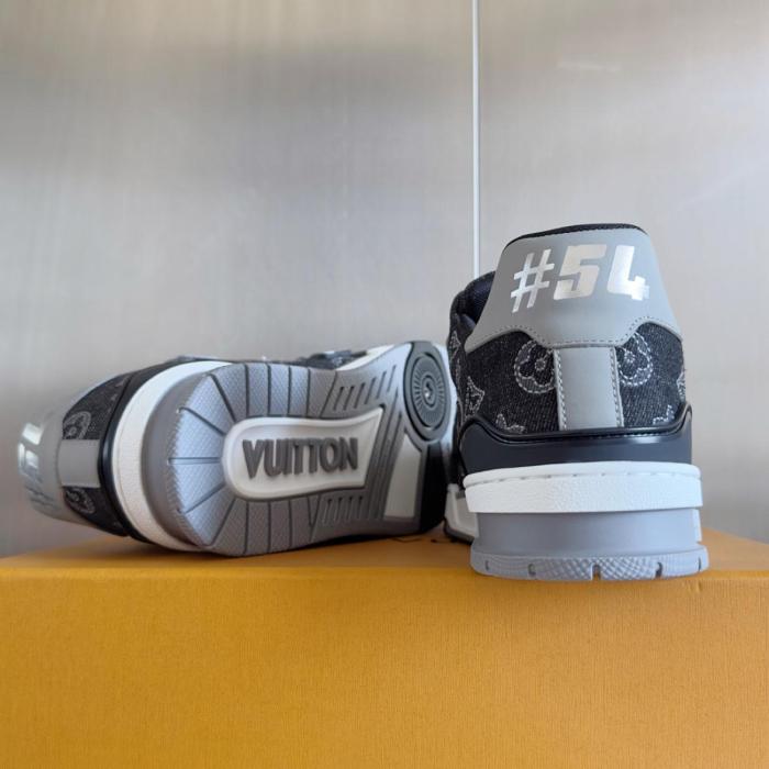 LOUIS VUITTON Trainer Low top Skateboard Shoes Black