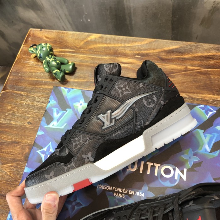 Louis Vuitton Trainer Eclipse