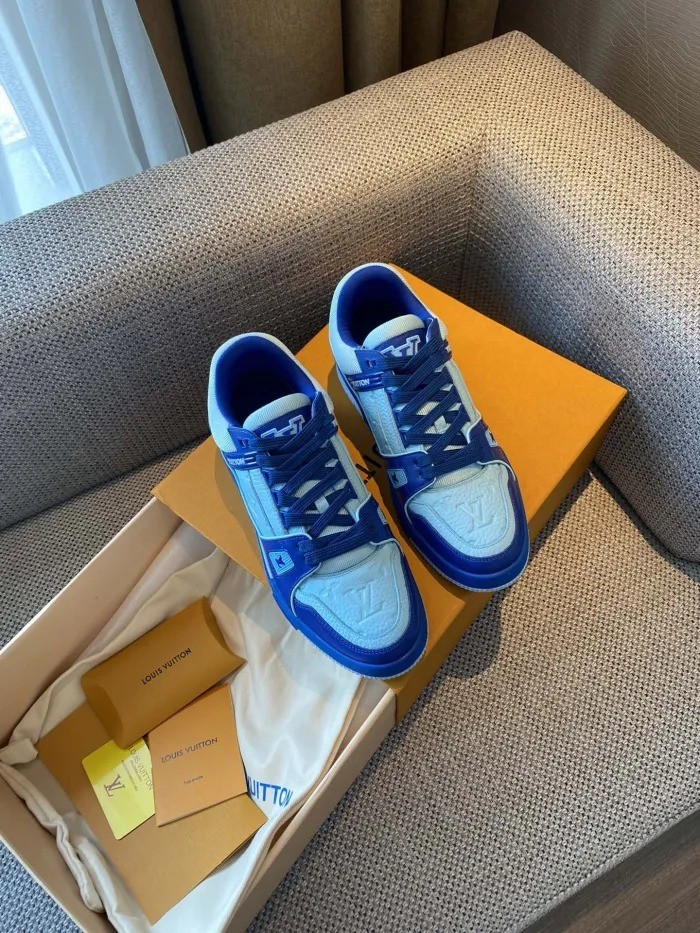 LOUIS VUITTON Trainers 'Blue'