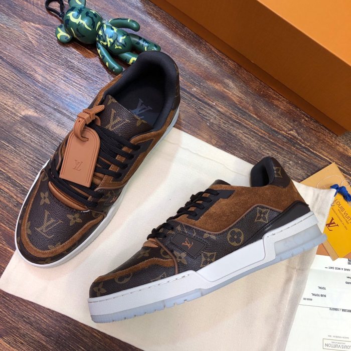 Louis Vuitton Trainer Suede Monogram