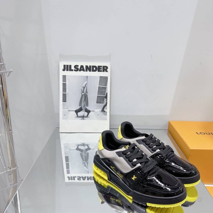 Louis Vuitton Trainer Black Yellow