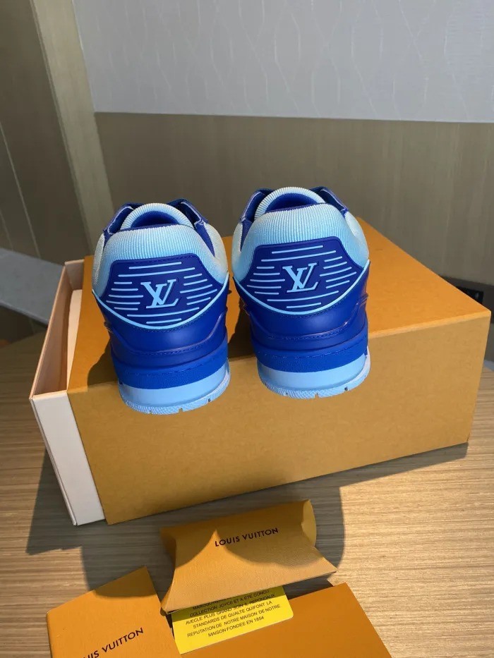LOUIS VUITTON Trainers 'Blue'