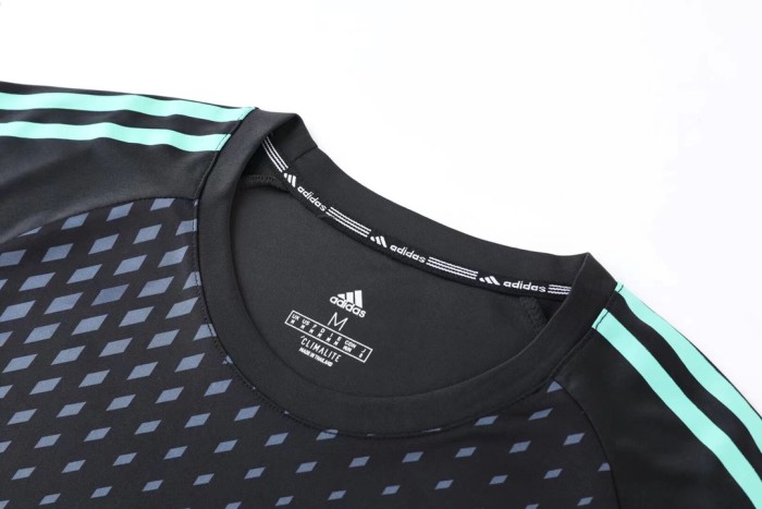 Sportswear adidas 1647